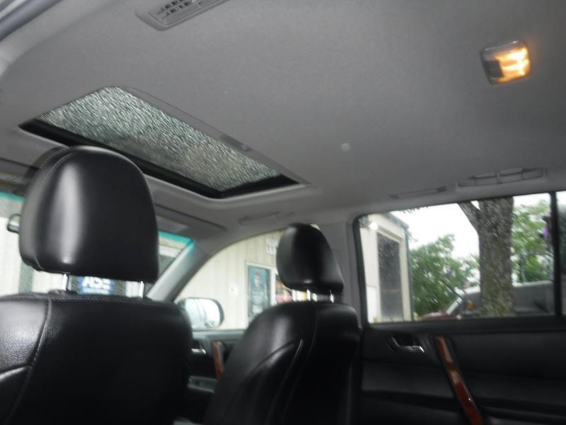 Toyota Highlander Limited 2WD 2012