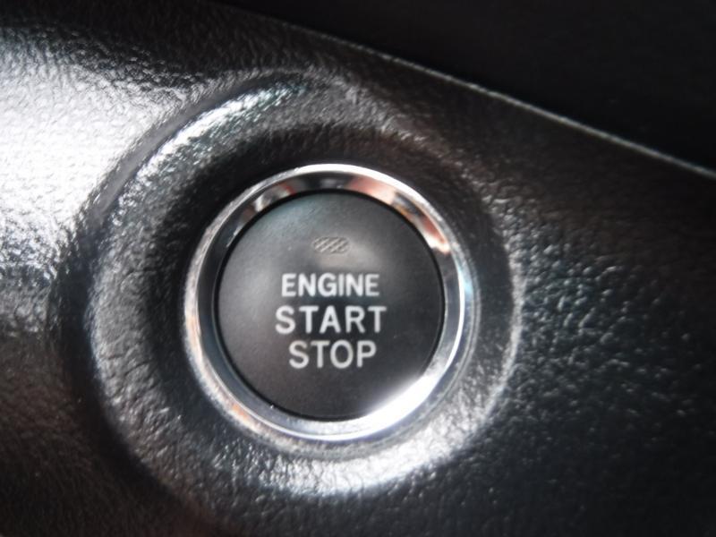 Toyota Highlander Limited 2WD 2012