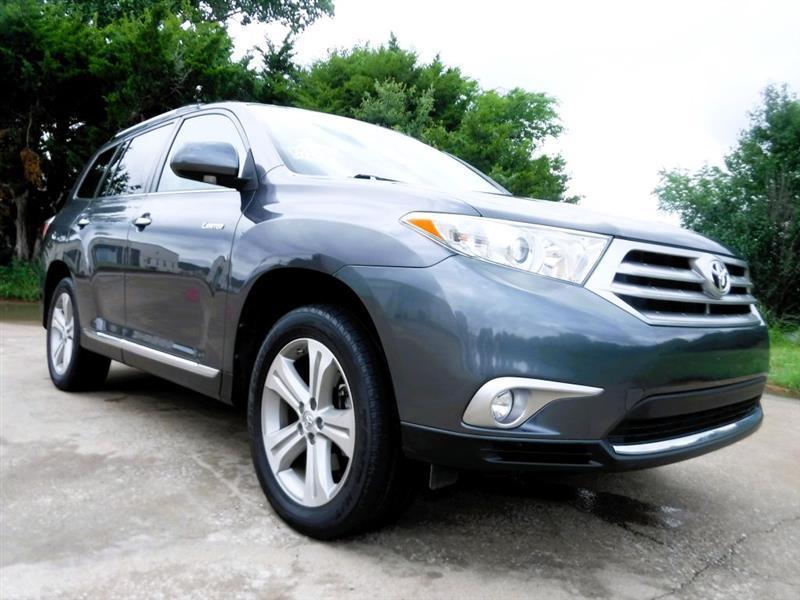 Toyota Highlander Limited 2WD 2012