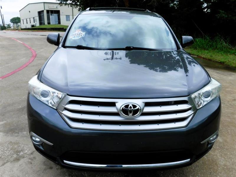 Toyota Highlander Limited 2WD 2012