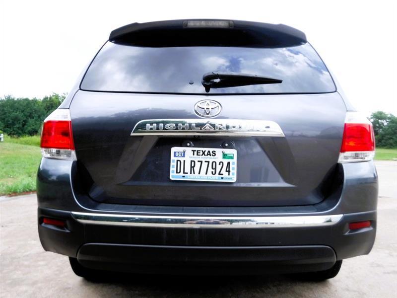 Toyota Highlander Limited 2WD 2012