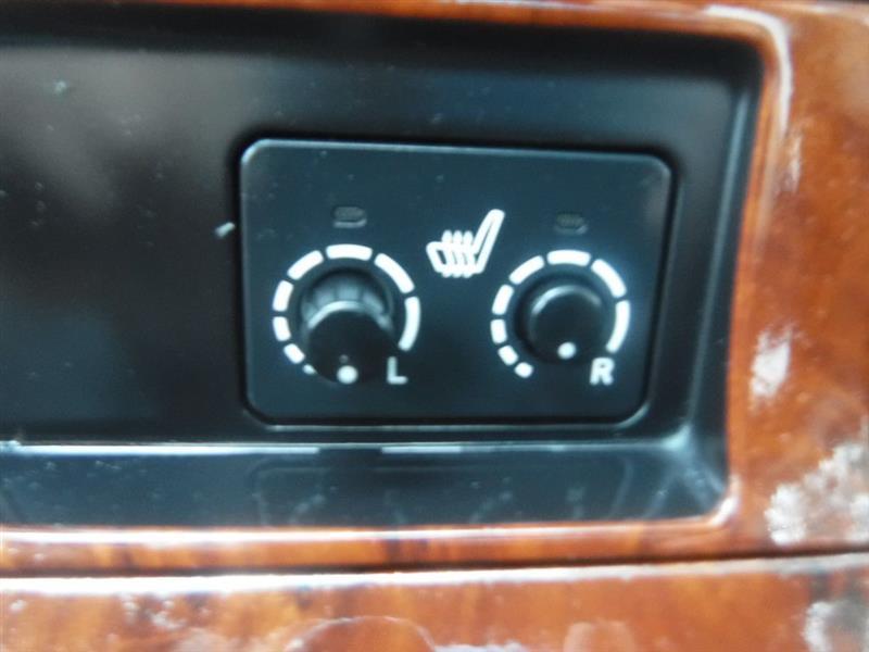 Toyota Highlander Limited 2WD 2012