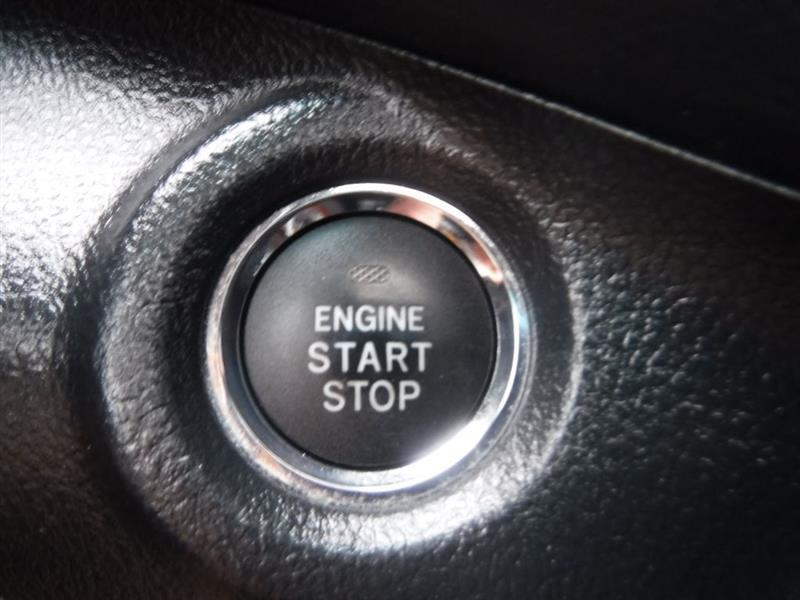 Toyota Highlander Limited 2WD 2012