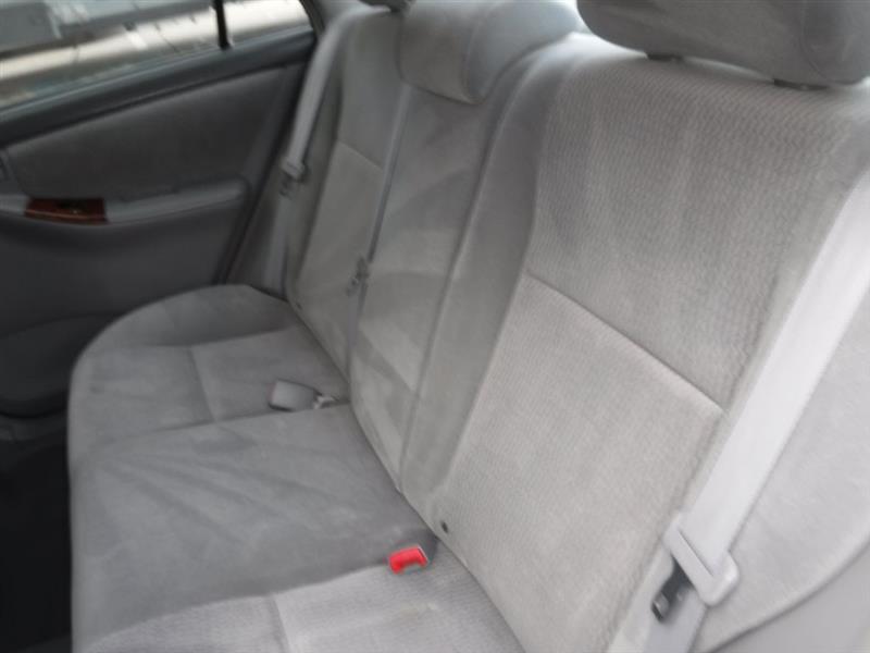 Toyota Corolla LE 2006