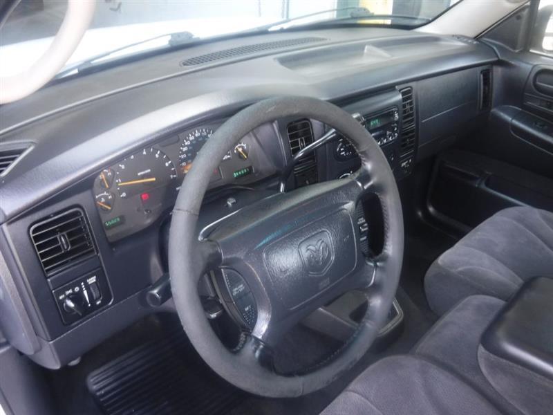 Dodge Dakota Club Cab 2WD 2001
