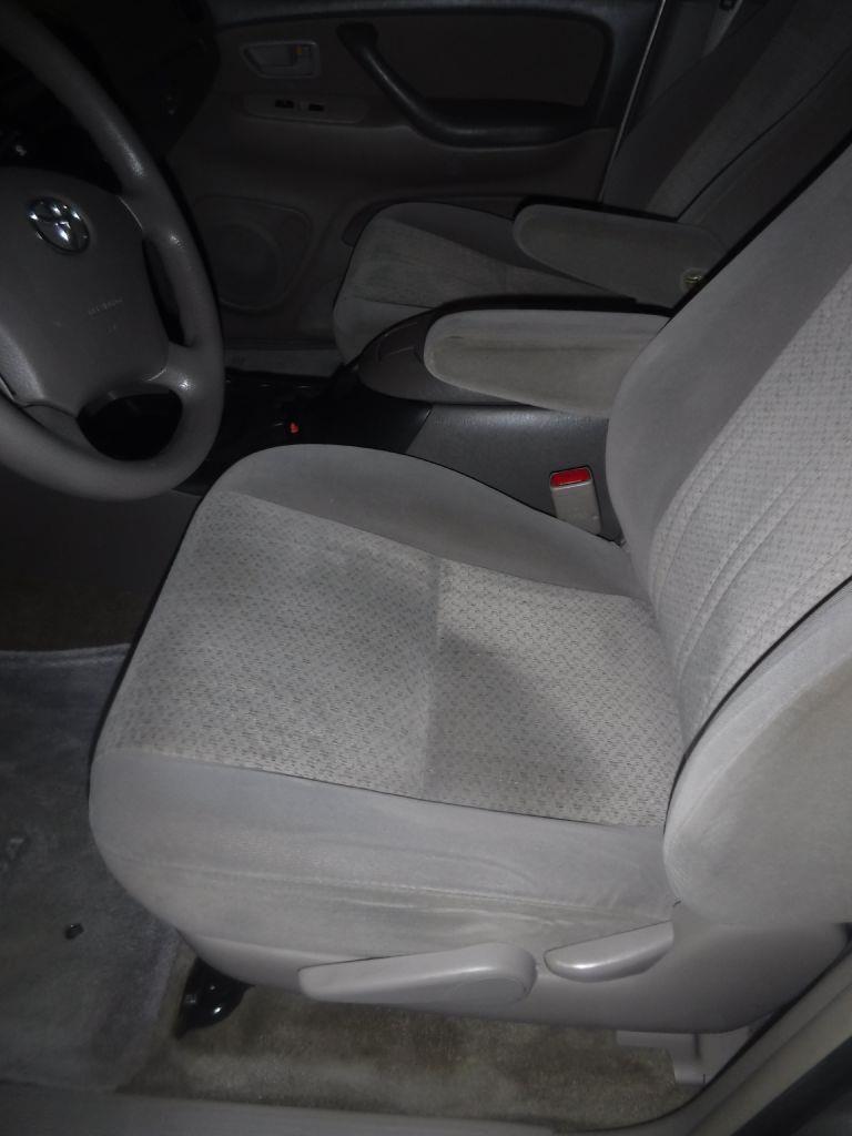 Toyota Tundra SR5 Double Cab 2WD 2004