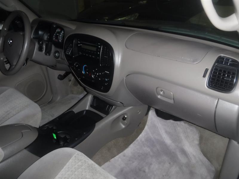 Toyota Tundra SR5 Double Cab 2WD 2004