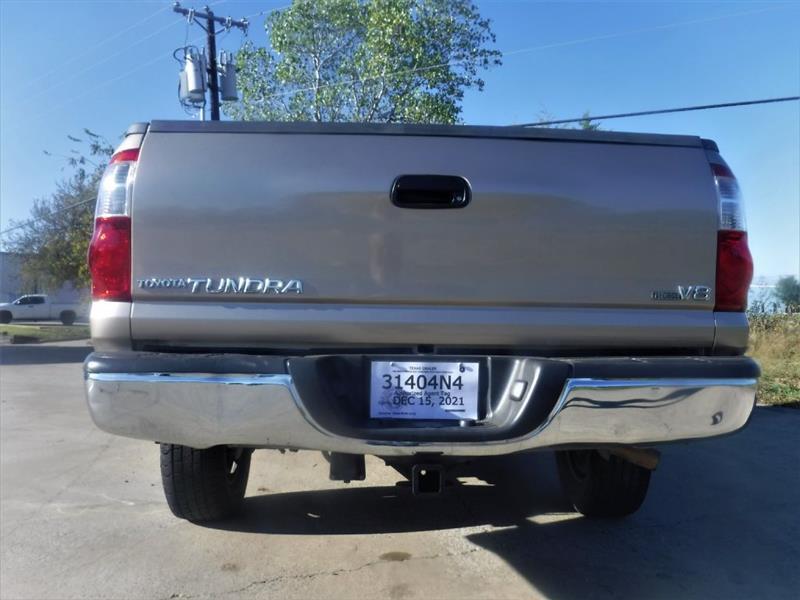Toyota Tundra SR5 Double Cab 2WD 2004