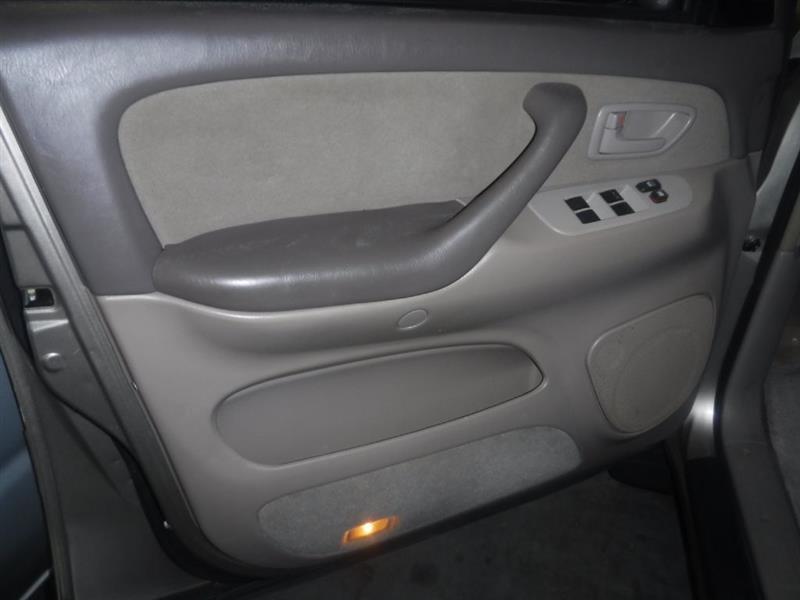 Toyota Tundra SR5 Double Cab 2WD 2004
