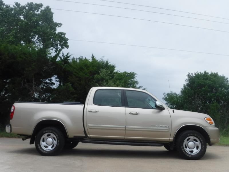 Toyota Tundra SR5 Double Cab 2WD 2004