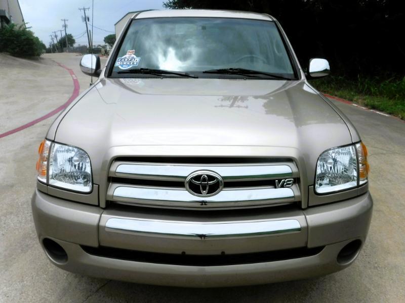 Toyota Tundra SR5 Double Cab 2WD 2004