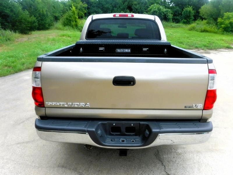 Toyota Tundra SR5 Double Cab 2WD 2004