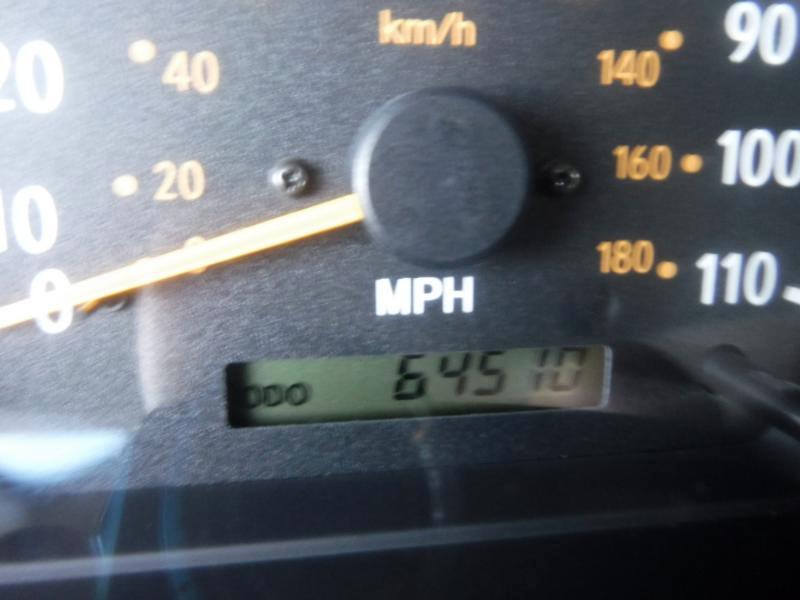 Toyota Tundra SR5 Double Cab 2WD 2004