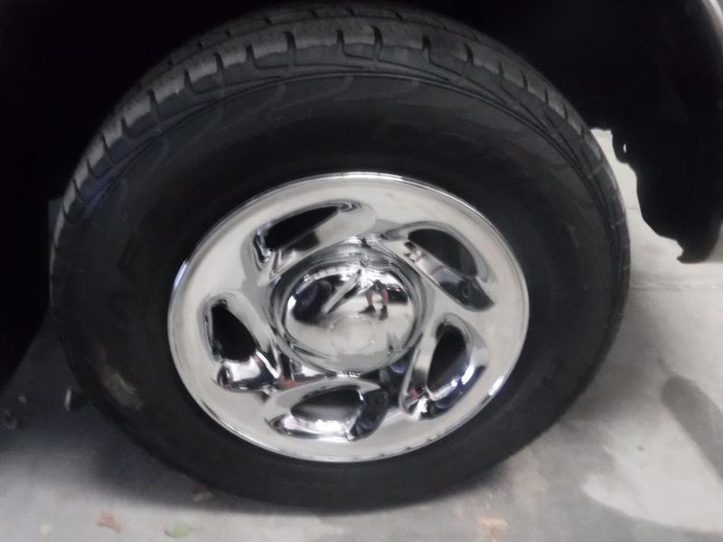 Toyota Tundra SR5 Double Cab 2WD 2004