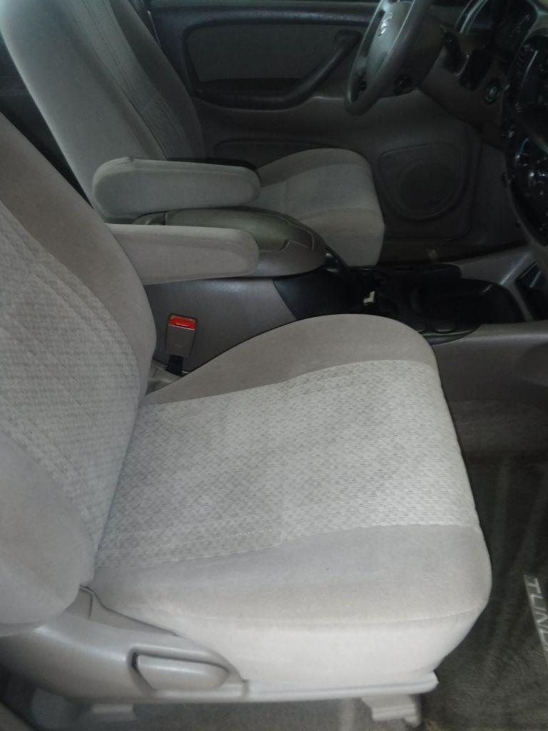 Toyota Tundra SR5 Double Cab 2WD 2004