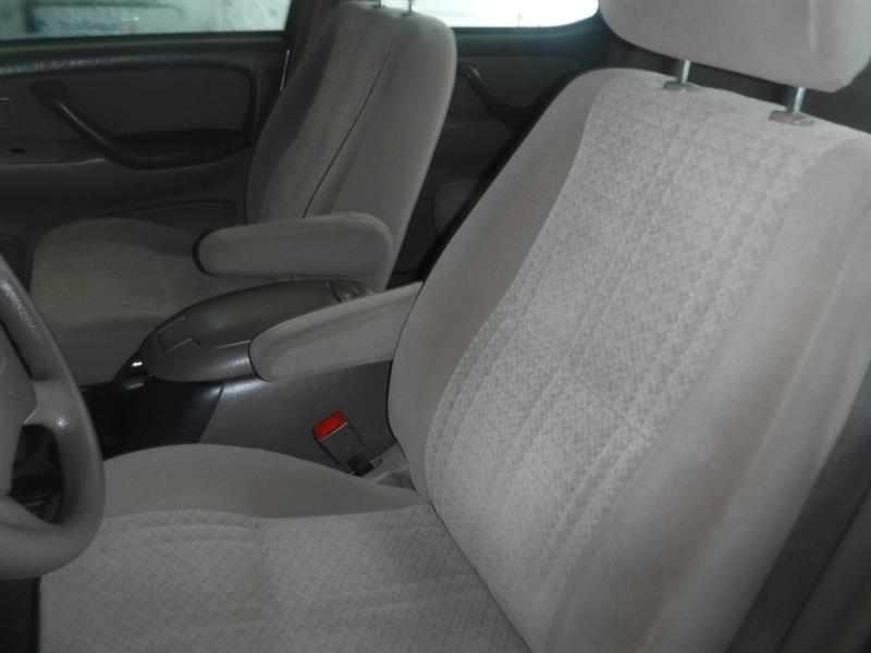 Toyota Tundra SR5 Double Cab 2WD 2004