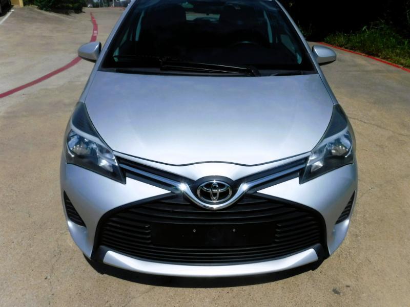 Toyota Yaris L 4D Hatchback 2015