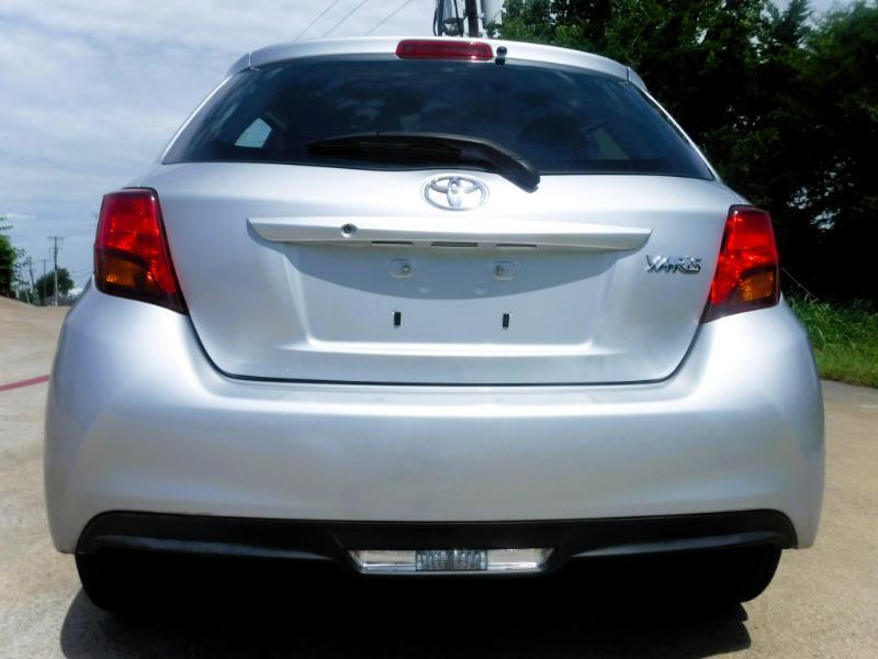 Toyota Yaris L 4D Hatchback 2015