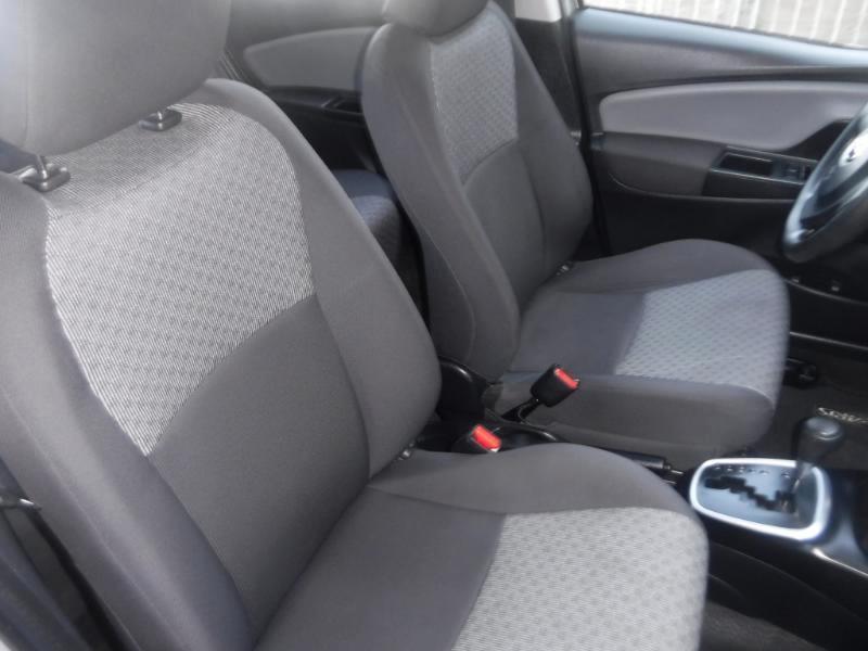 Toyota Yaris L 4D Hatchback 2015