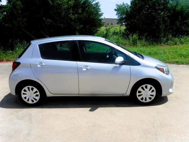 Toyota Yaris L 4D Hatchback 2015