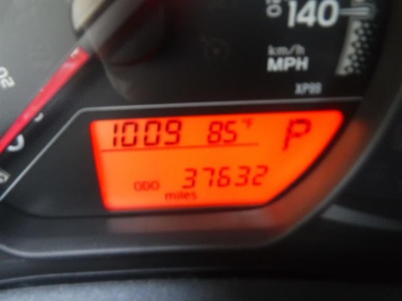 Toyota Yaris L 4D Hatchback 2015