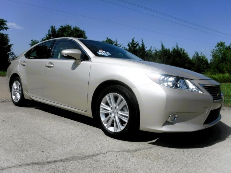 Lexus ES 350 Sedan 2013