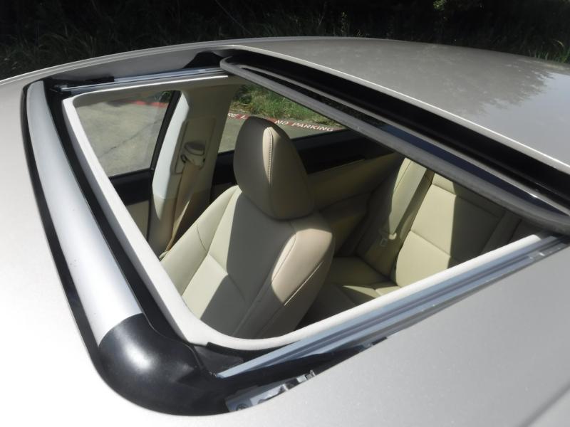 Lexus ES 350 Sedan 2013