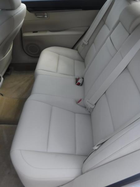 Lexus ES 350 Sedan 2013
