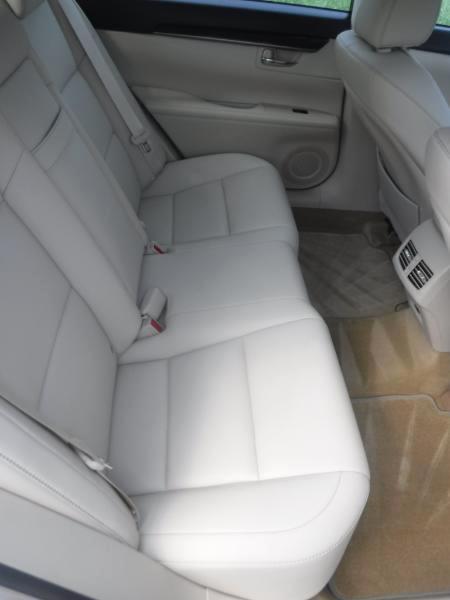 Lexus ES 350 Sedan 2013