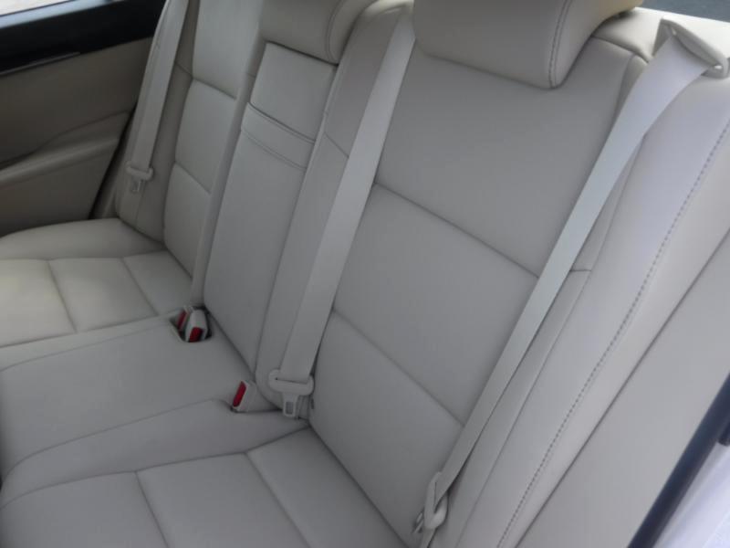 Lexus ES 350 Sedan 2013
