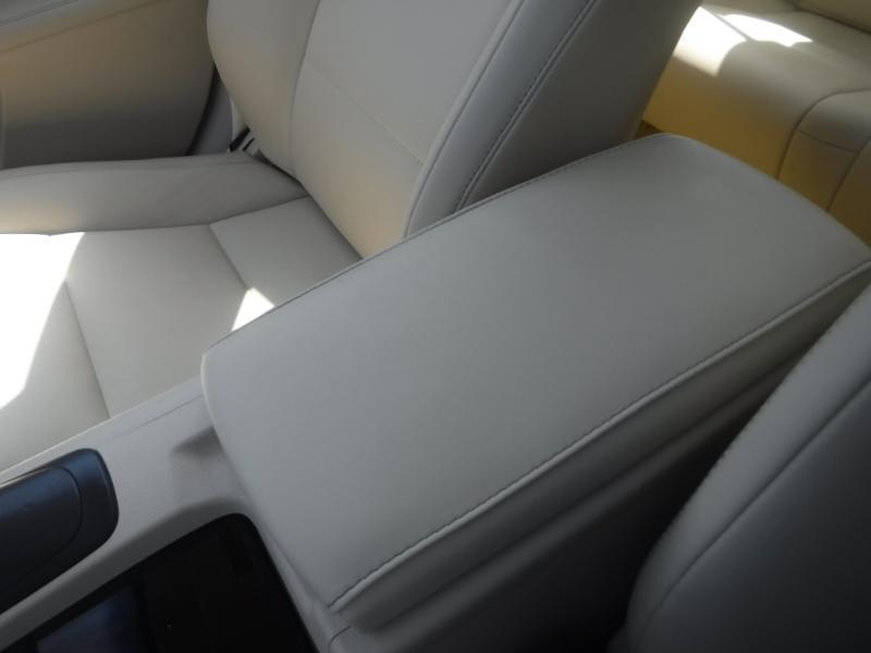 Lexus ES 350 Sedan 2013