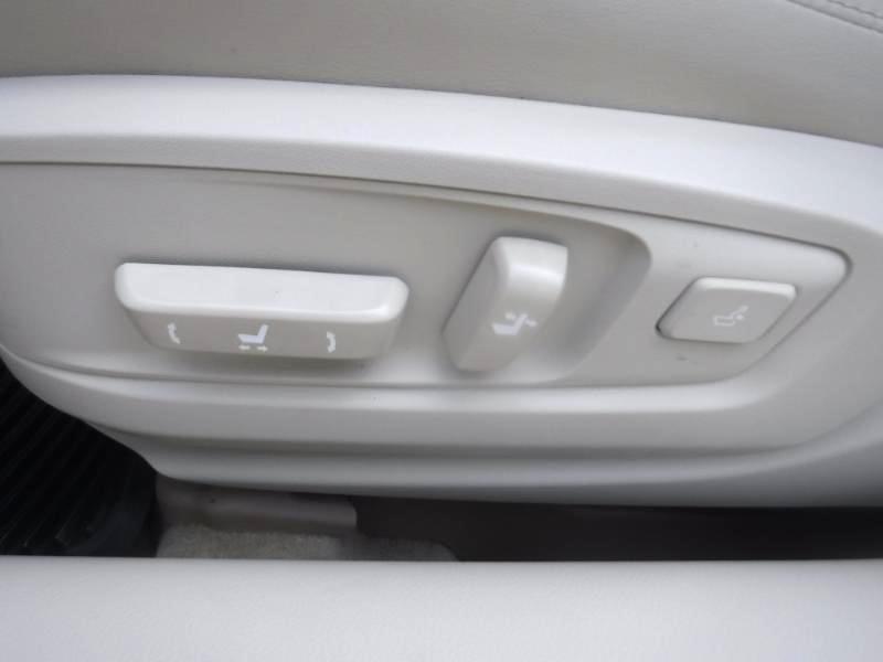 Lexus ES 350 Sedan 2013
