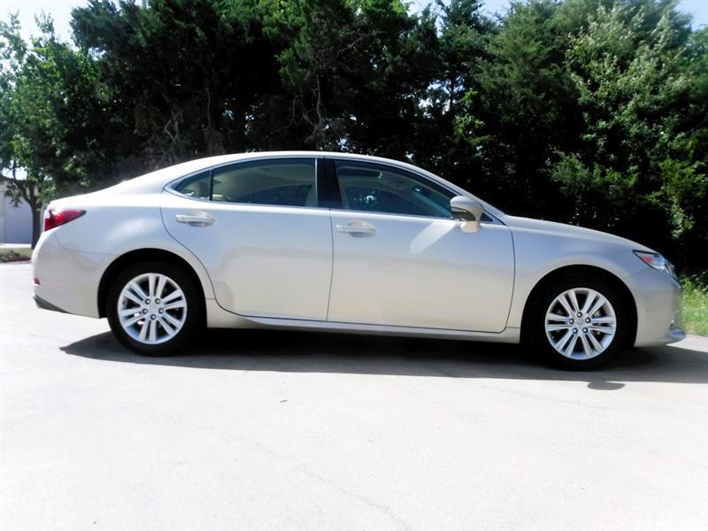 Lexus ES 350 Sedan 2013