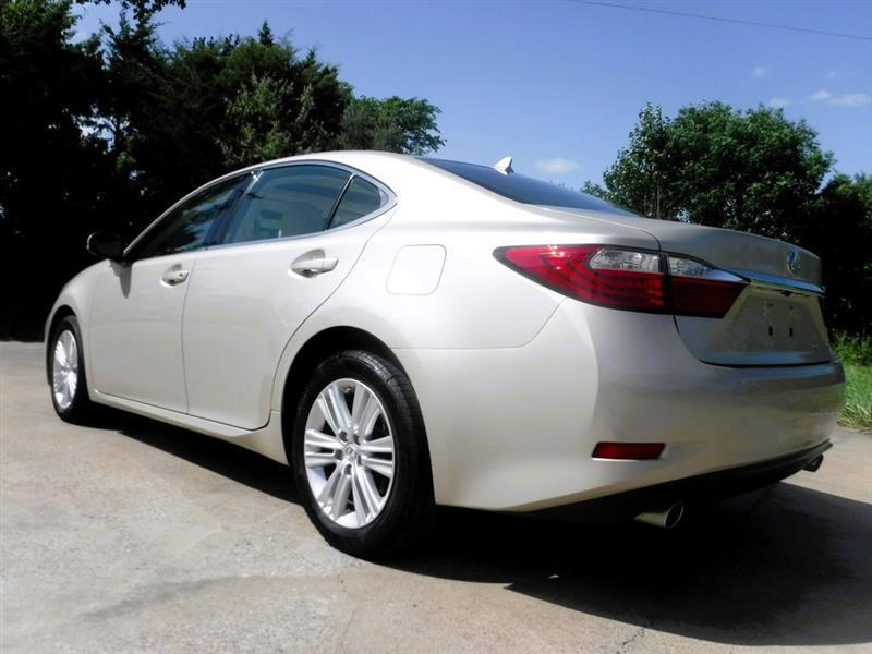 Lexus ES 350 Sedan 2013