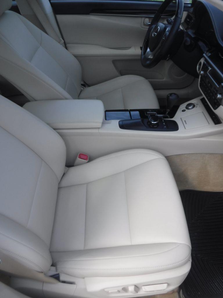 Lexus ES 350 Sedan 2013