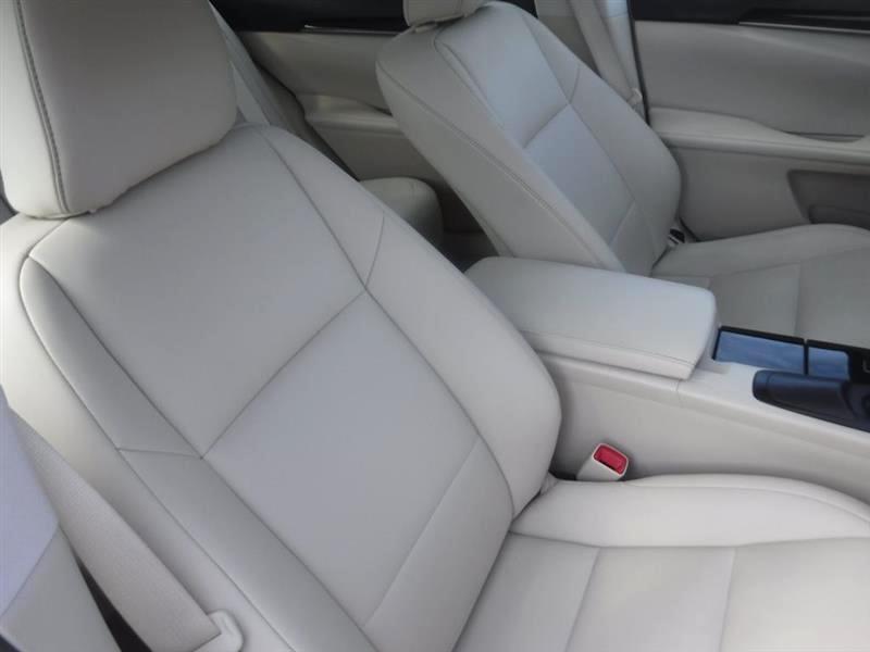 Lexus ES 350 Sedan 2013