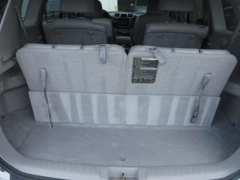 Toyota Highlander Limited 2WD 2013
