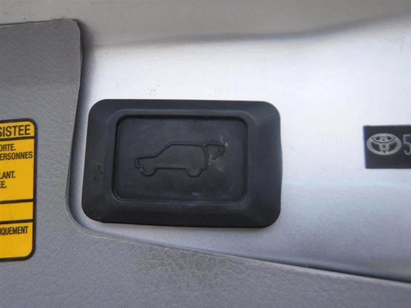 Toyota Highlander Limited 2WD 2013