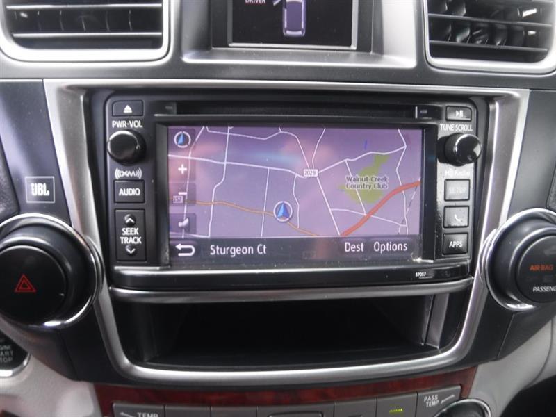 Toyota Highlander Limited 2WD 2013
