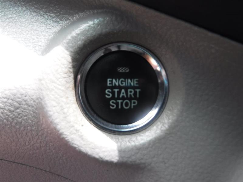 Toyota Highlander Limited 2WD 2013