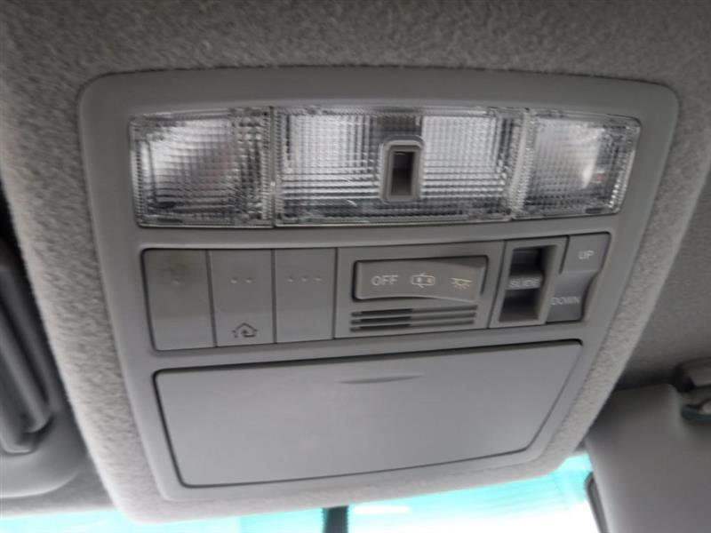 Toyota Highlander Limited 2WD 2013