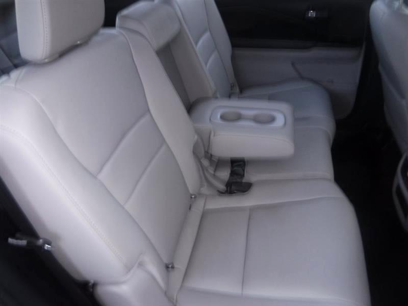 Honda Pilot AWD 4dr EX-L w/Honda Sensing 2016
