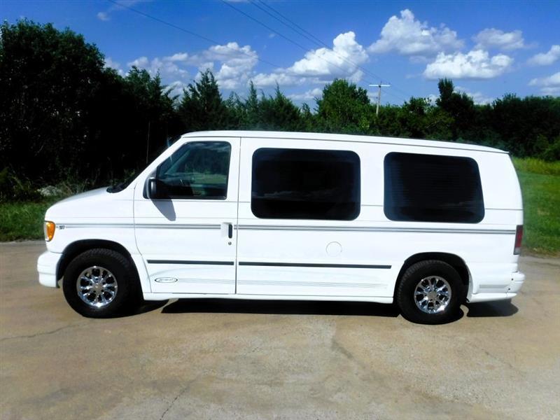 Ford Econoline E150 2000