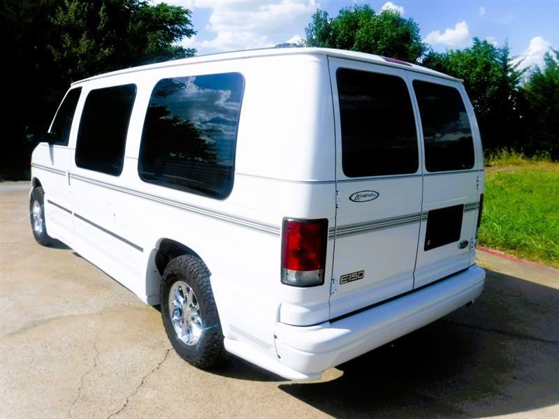 Ford Econoline E150 2000