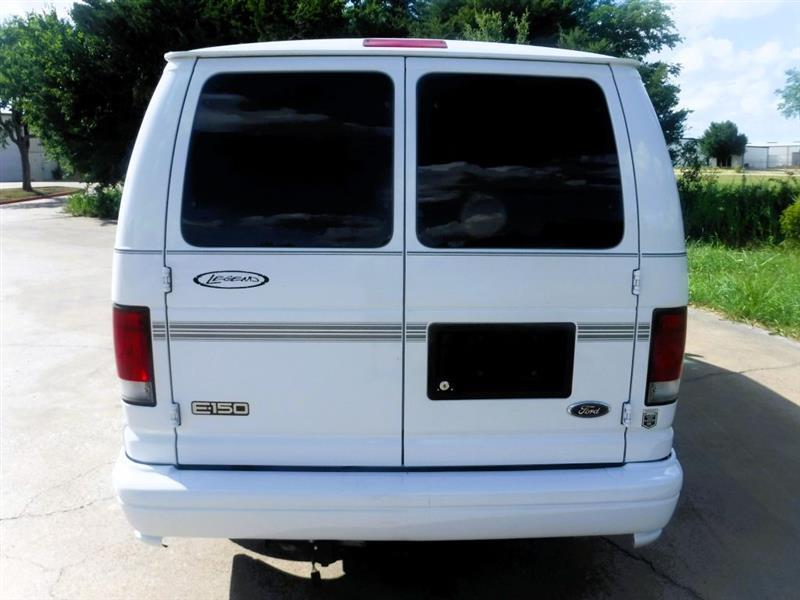 Ford Econoline E150 2000