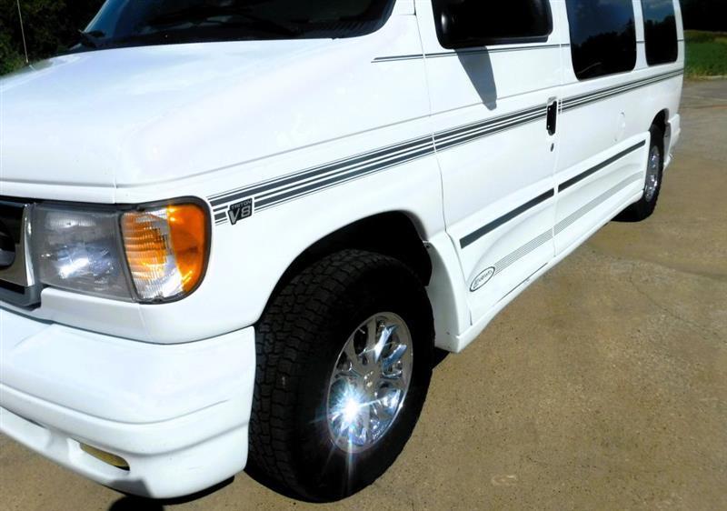 Ford Econoline E150 2000