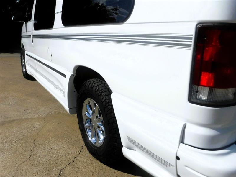 Ford Econoline E150 2000