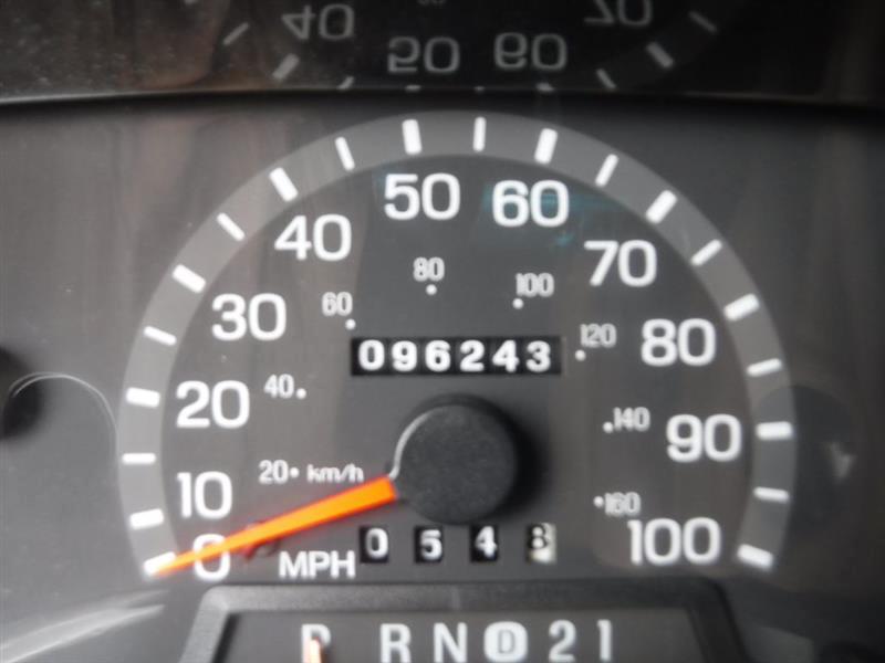 Ford Econoline E150 2000