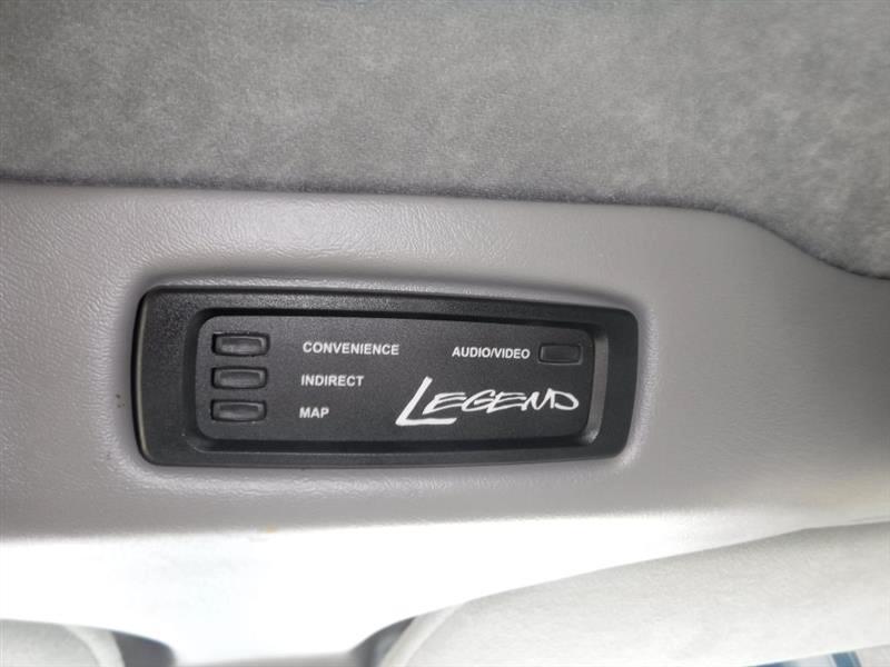 Ford Econoline E150 2000