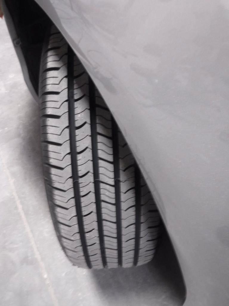 2009 Toyota Camry LE 5-Spd AT